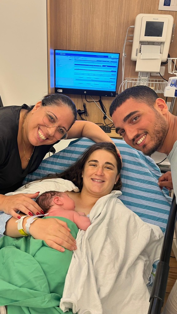 Testimonial from גל, בר ואמה הקטנה